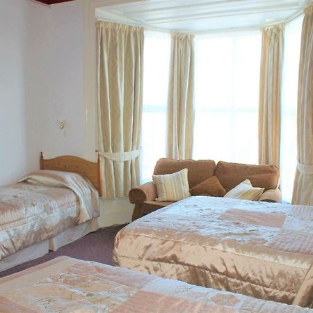 Ferry House Bed & Breakfast Дун-Лэаре Экстерьер фото