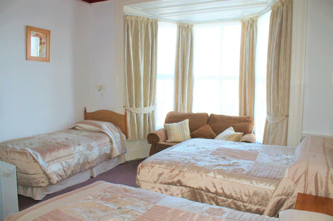 Ferry House Bed & Breakfast Дун-Лэаре Экстерьер фото